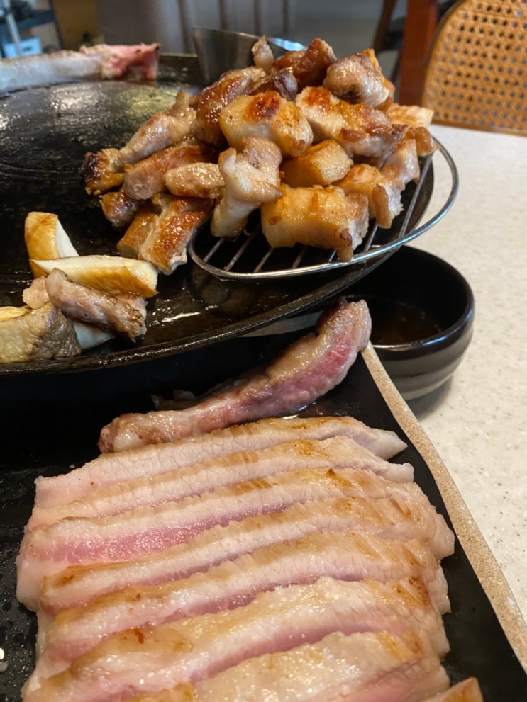  전주 신시가지 삼겹살 맛집으로 소문난 효자동 몽유도 룸 구비된 전주모임장소 뼈삼겹살 항정살 늑간살 가보자고 전주고기집혼밥