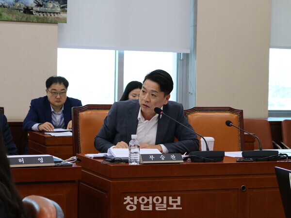 …부승찬 의원 “<b>무인기</b> 침투 <b>작전</b> 정당화 의혹” 제기