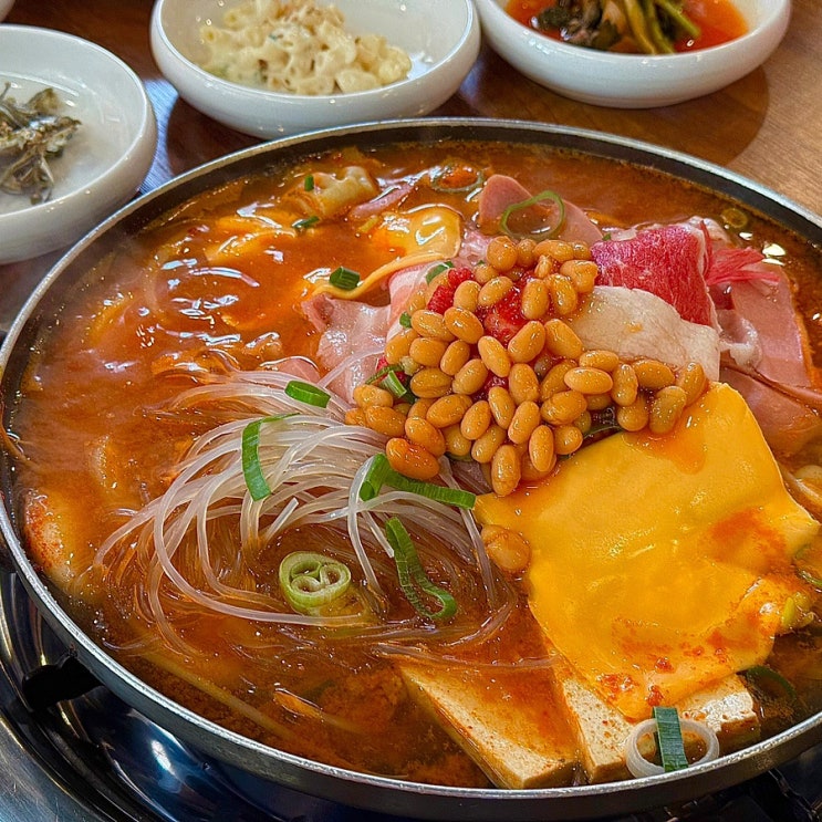  해운대 부대찌개 맛집 해운대해수욕장 밥집 만부부대찌개