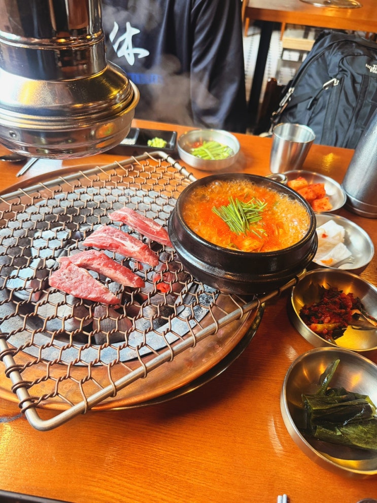  홍대 소고기 맛집 꽃살집 홍대점 홍대에서 소고기 회식하기 좋은 고기집 솥밥 필수