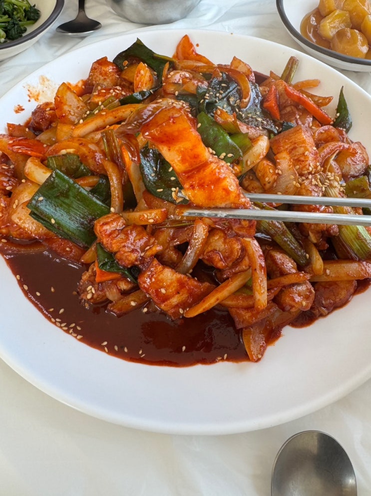  강릉항구식당 제육볶음, 금액보고 놀라고 맛보고 놀란 강릉맛집 후기
