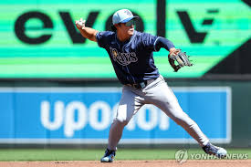 <b>김하성</b> 경기 중 <b>경련</b> 발생