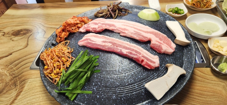  천안 두정동 삼겹살 로컬 맛집 옥돌이네솥뚜껑삼겹살