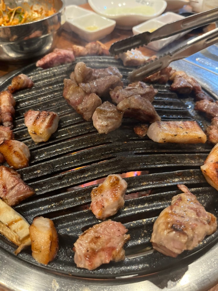  대전시청역 맛집, 한마음 정육식당 돼지한마리, 껍데기, 육회 먹어본 후기