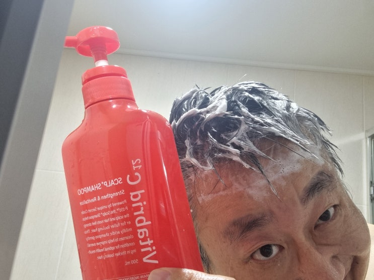  여름철 두피 SOS! 탈모샴푸 비타브리드 씨투웰브 스칼프 플러스로 집에서 깔끔하게 두피 케어!