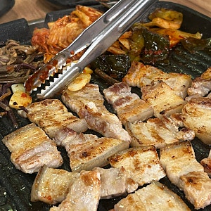 이천 고담 지리산흑돼지 / 삼겹살 주문하면 라면이 공짜?