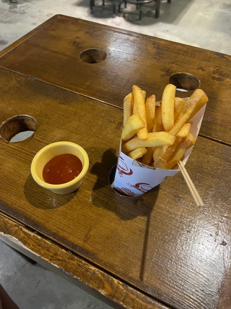  충북대 부근 생마차, 쏘시지요 폐업, 이제 맥주는 어디서 마심? 폼프리츠 가봄 (식당 예약 사기 조심)