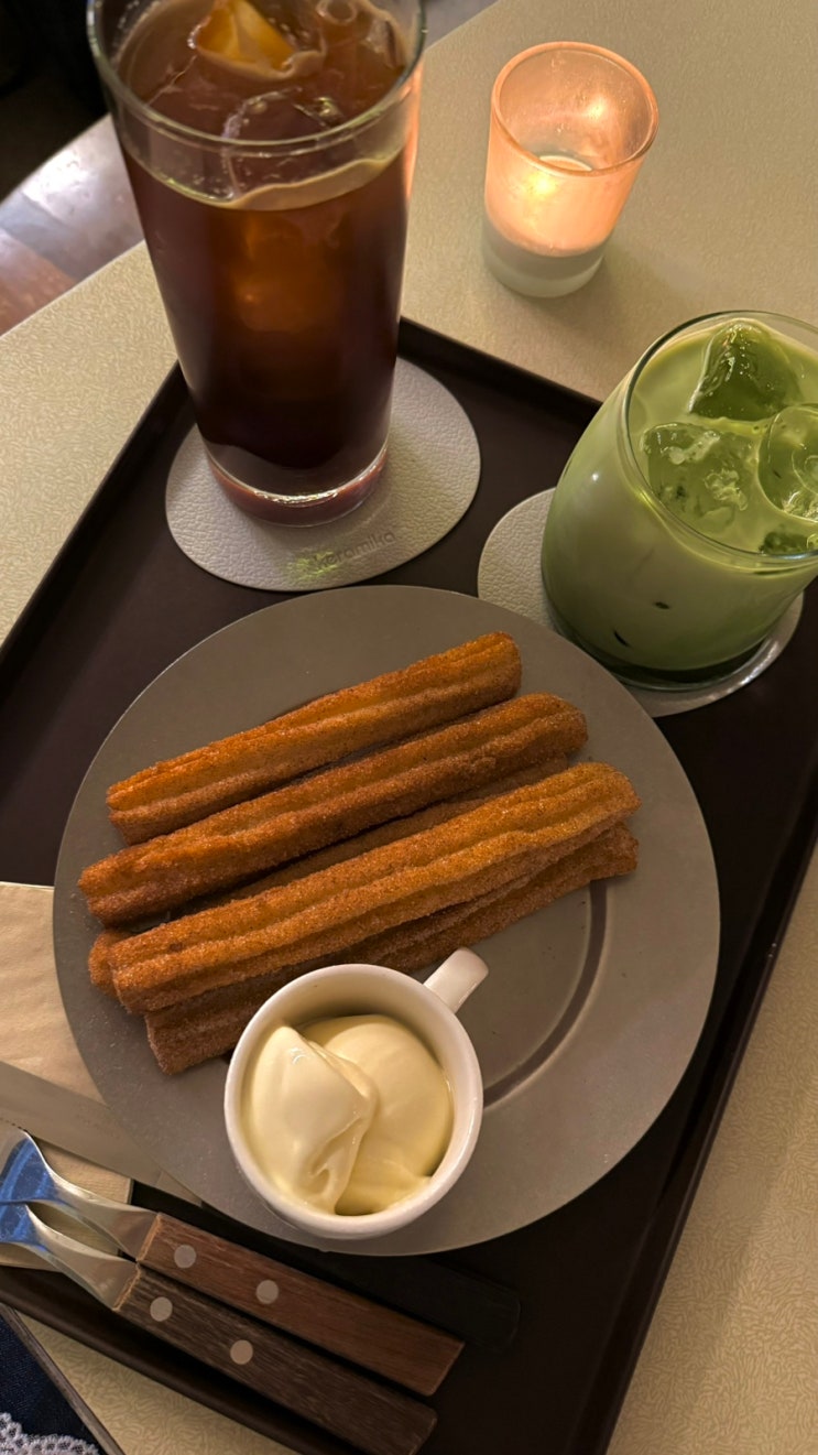 혜화 느좋 카페 추천 츄러스 맛집 칠린 내돈내산 리뷰