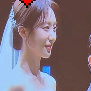 조세호, “운동화 부자" 현관 신발장이 ‘매장급’ 일상도 센스 폭발” (+인스타, 프로필, 나....