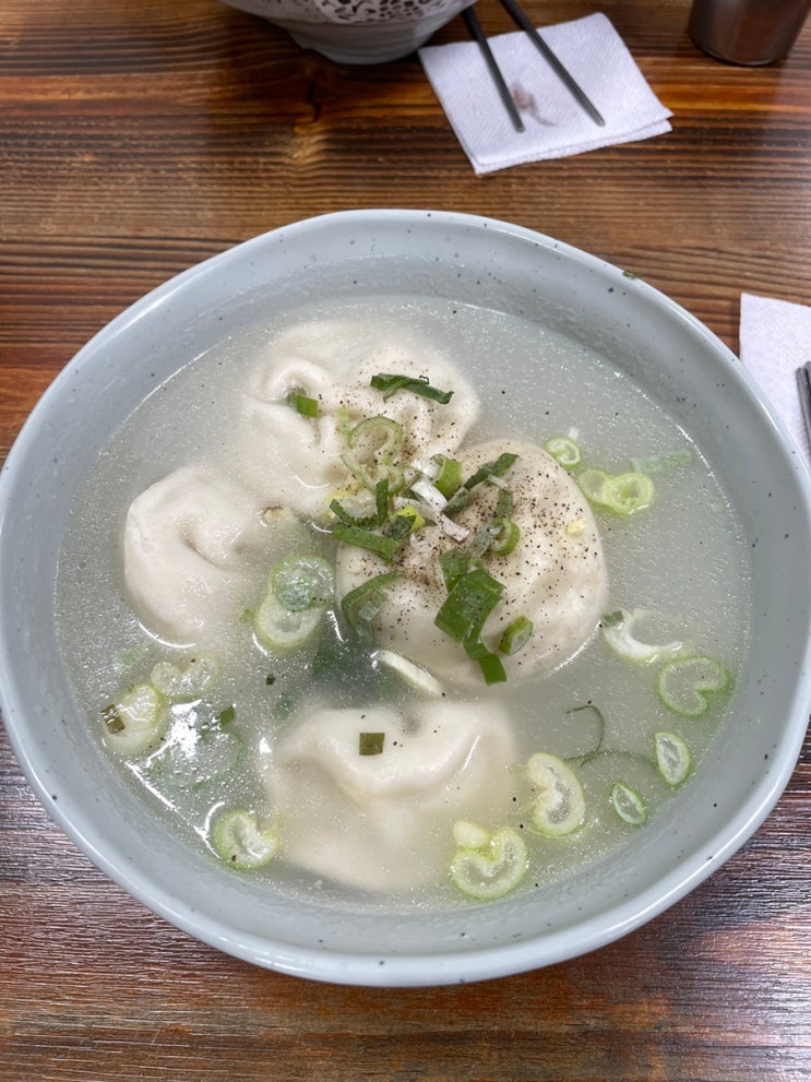  서울 중구 점심 맛집 추천｜노포 감성 가득한 ‘이북만두’ 방문 후기 (무교동 맛집 / 서울 만두국 / 중구 한식 맛집)