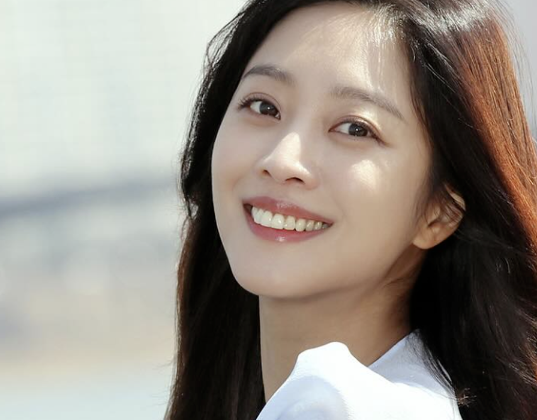  미인 여자친구와의 연애, 평생 행복할 수 있을까? 