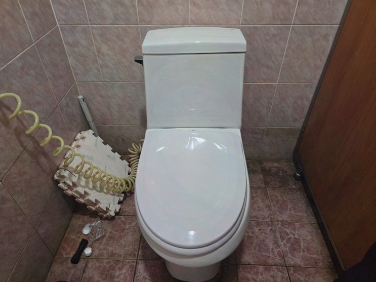  변기막힘 문제, 전문가는 언제나 믿음직스러워요!