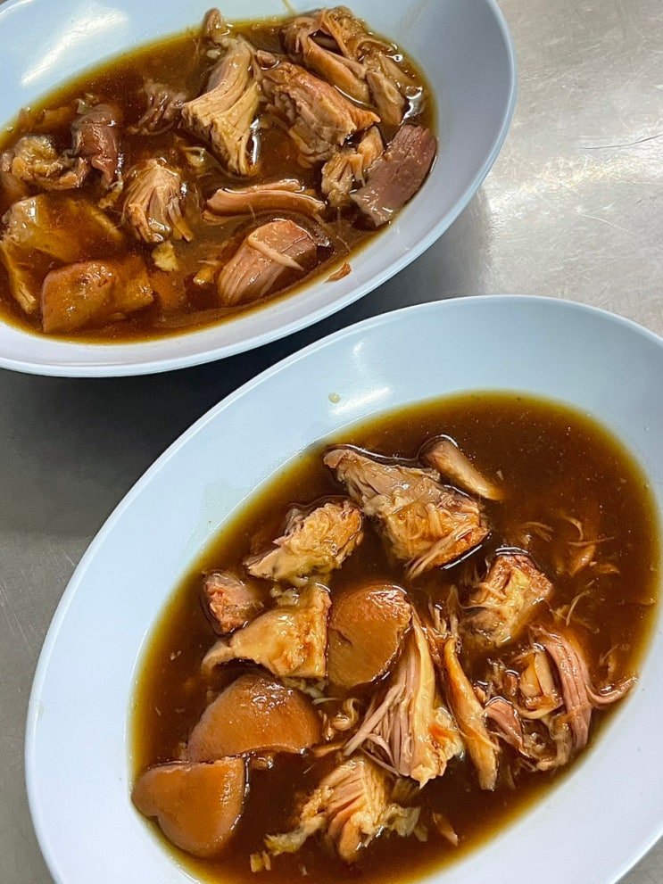  태국 방콕 짜런쌩실롬 카오카무 족발덮밥 맛집