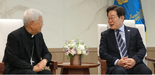 <b>유흥식 추기경</b>, 이재명 <b>대통령</b> 면담 의미와 전망