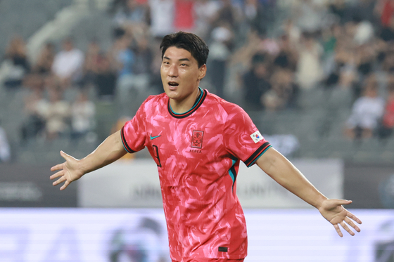 [실검] <b>홍명보호</b>, 중국전 전반 2-0 리드! <b>이동경</b>·<b>주민규</b> 골 폭발!
