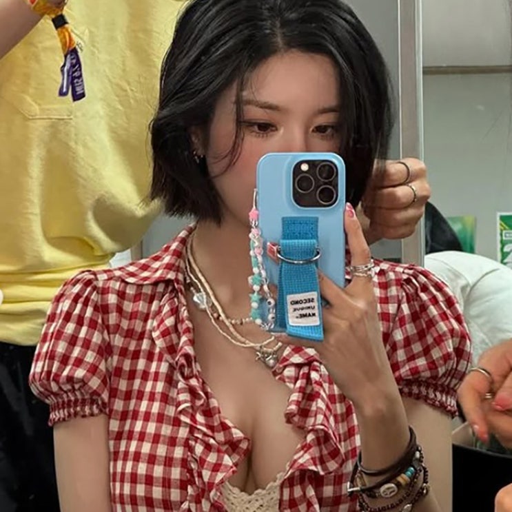 <b>권은비</b> 2025 <b>워터밤</b> 서울 비하인드 공개, 24억 건물주 <b>여신</b>... 