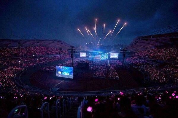 YG, '시야제한' 블랙핑크 고양콘서트 N3 관객에 '사과'…환불할 듯
