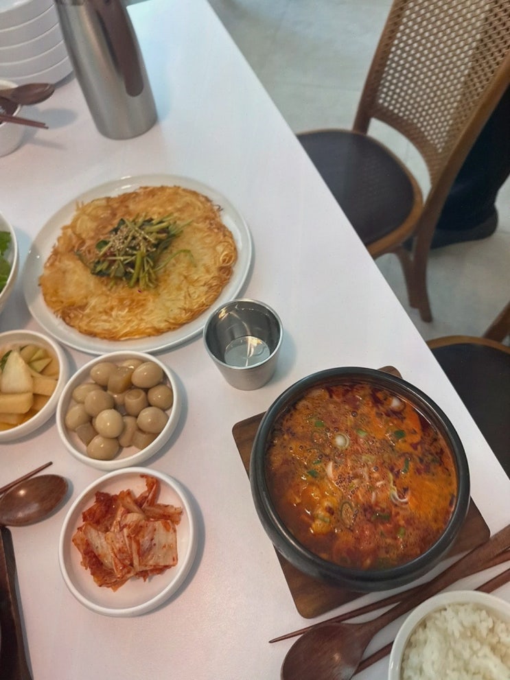  정성이 담긴 건강한 한식 점심을 제공하는 해밀가 종각점, 종각한식맛집