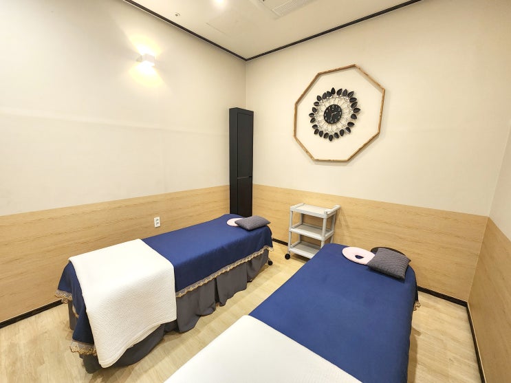  누웨마루거리 입구, 힐링 가득한 제주연동마사지 ‘그린테라피’