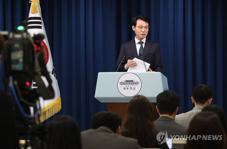 <b>맨홀 사고</b>, 실종자 끝내 숨진 채 발견… 이재명 대통령 "<b>특단</b>의... 