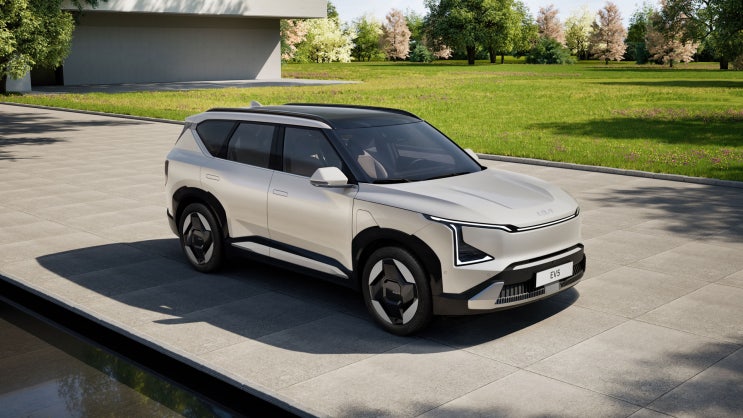  기아 EV5, 정통 SUV 감성에 미래를 담다 내·외장 디자인 최초 공개