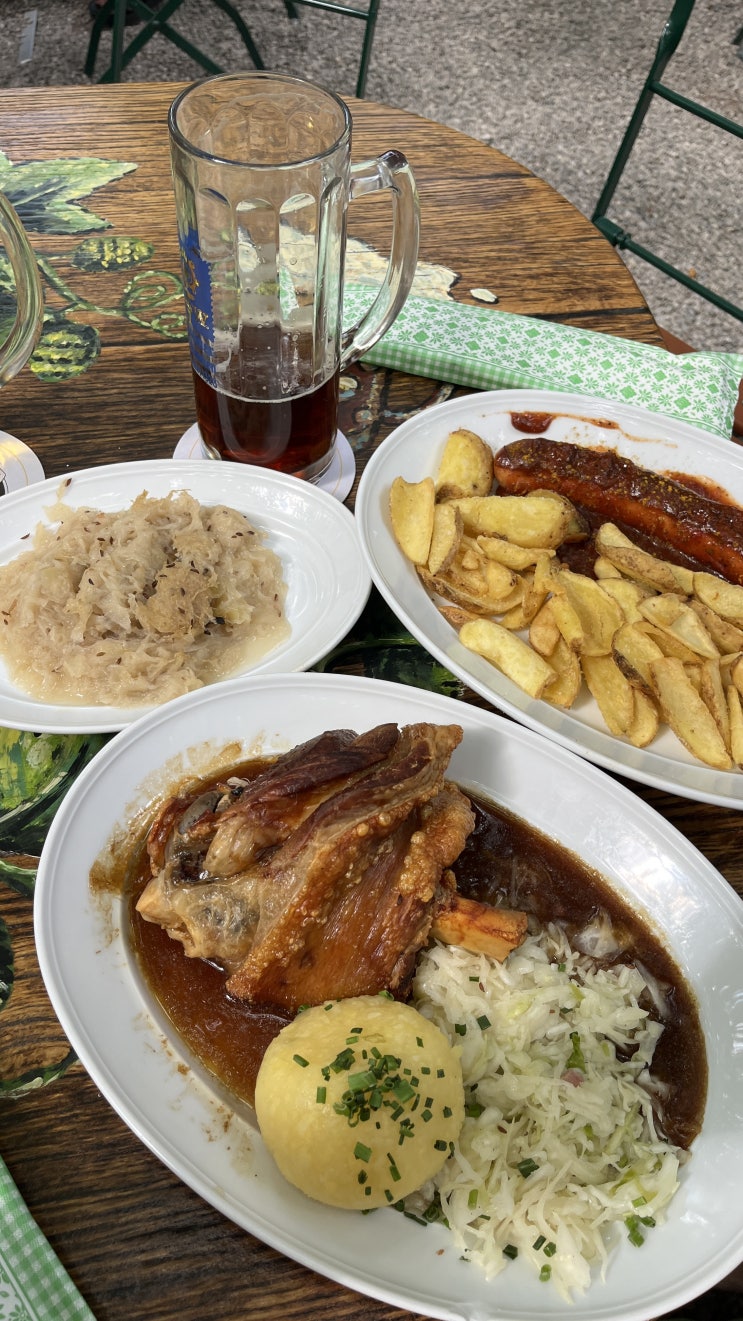  [뮌헨/맛집] 아우구스티너 켈러 Augustiner-Keller_학센, 커리부어스트, 사우어크라우트 그리고 1리터 흑맥주