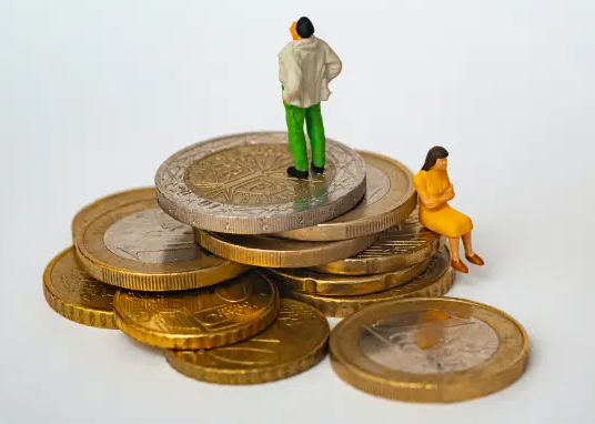  상속 분쟁, 결국 남는 건 800만 원...?'둘째 딸 증여'에 난리 난 9남매 법정 싸움