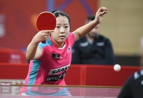 <b>신유빈</b>, WTT 미국 스매시서 복식 파트너 두호이켐 꺾고 32<b>강행</b>