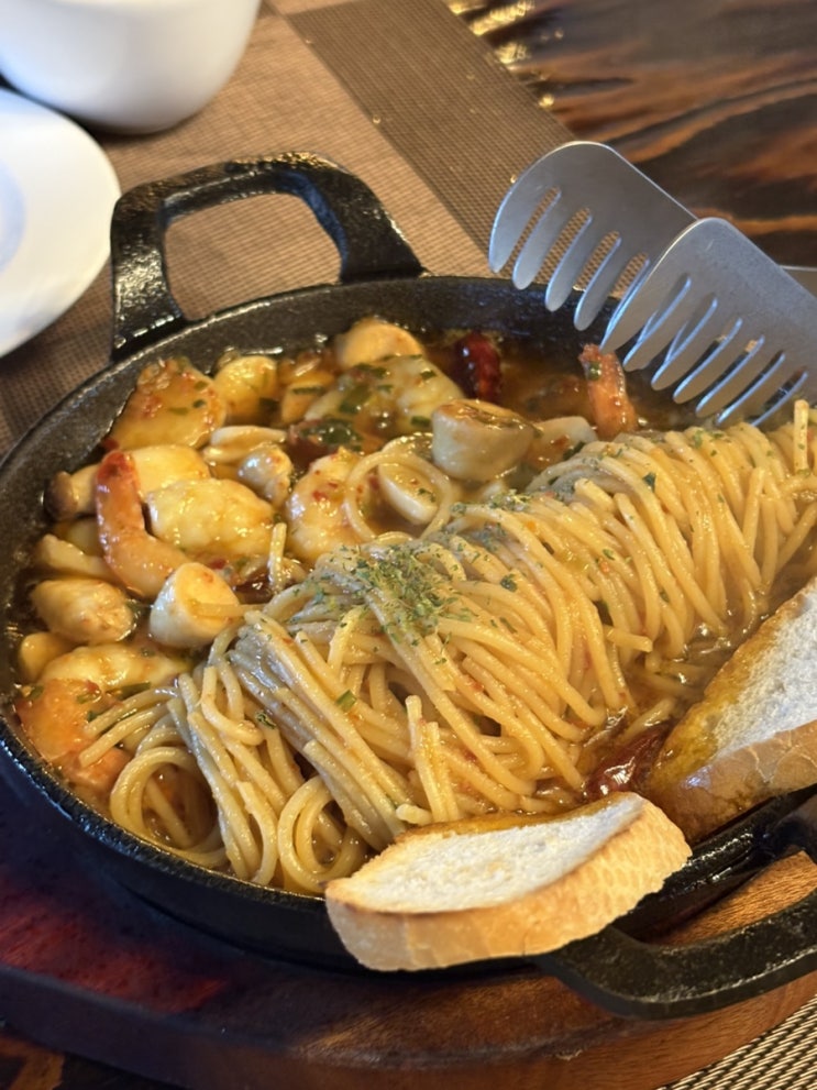  속초 현지인 맛집 추천 와규더테이블 아이랑 식당 갈만한곳 내돈내산