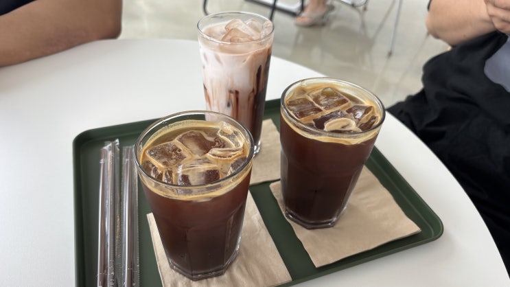  [고기리/카페] 로이사_강아지와 아이들이 많았던 뷰맛집 고기리 카페