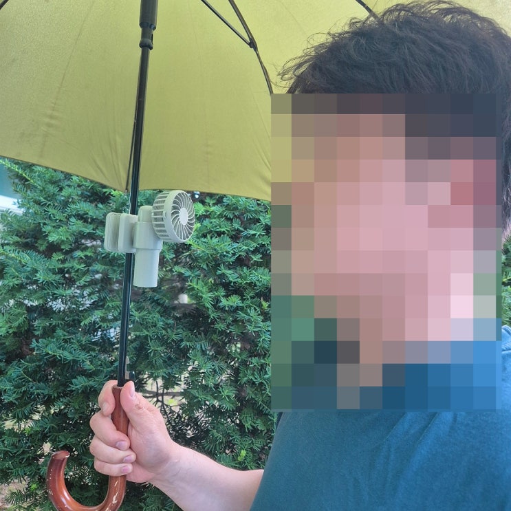  파인굿즈 미니 클립선풍기 우산/가방에 꽂아쓰는 손이 자유로운 미니선풍기 후기