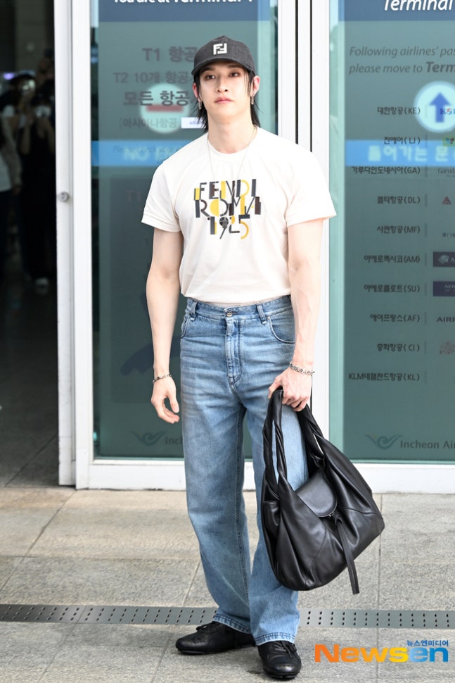  [공항패션] 스트레이 키즈 방찬, 로마로 향하는 고급美 패션