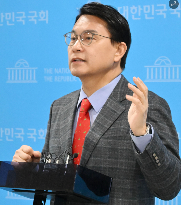 <b>윤상현 의원</b>, <b>공천 개입</b> 의혹으로 특검 압수수색…무슨 일이?