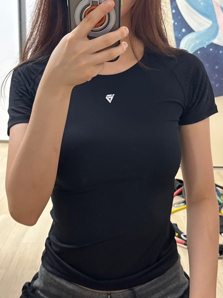  입는 순간 바른자세 완성! 자세교정도 되는 스포츠웨어 '테이핑테크 바른자세 테이핑웨어' 리뷰
