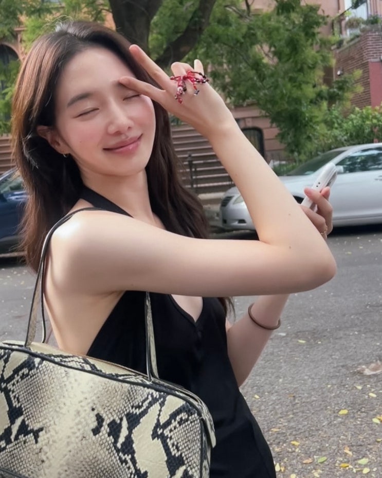  박규영 유럽·뉴욕 여행룩 패션, 명품 가방 브랜드 총정리!