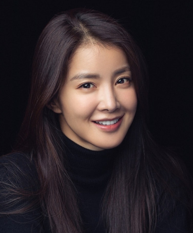 이혼 4개월만에 <b>전남편</b>의 <b>아이</b>를 <b>임신</b>했다는 여배우 근황.jpg
