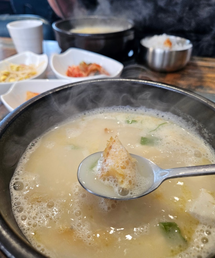 새벽길국밥 사진 2