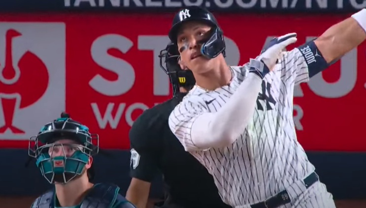 MLB <b>홈런</b>왕 경쟁, '빅3' 불꽃 튀는 장군멍군! 저지-<b>롤리</b>-오타니... 