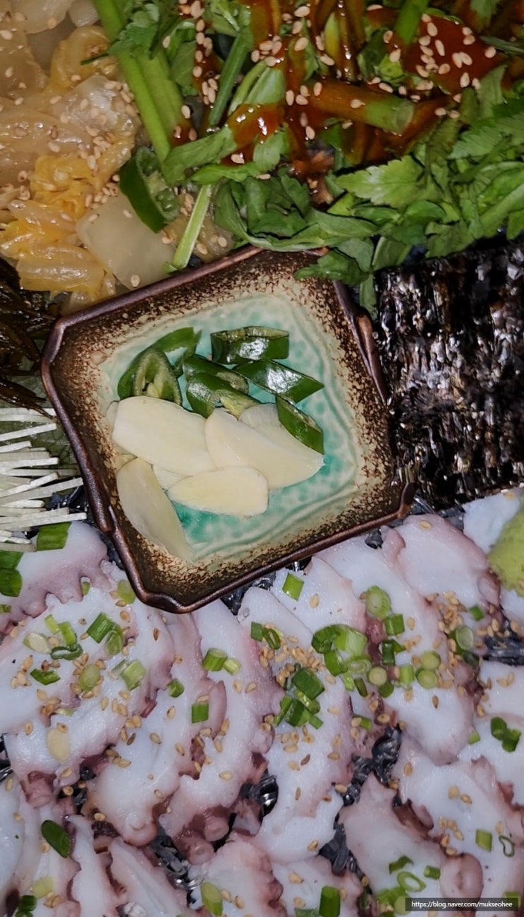  연남동 술집 회식 용왕포차 돌문어숙회 포차 분위기 맛집
