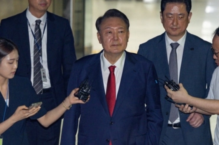 <b>윤석열</b> 전 대통령 결국 <b>재구속</b>…‘증거 인멸 우려’에 특검... 