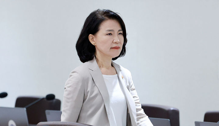   대통령실, 이진숙 방통위원장 국무회의 '배제' 결정…무슨 일이?