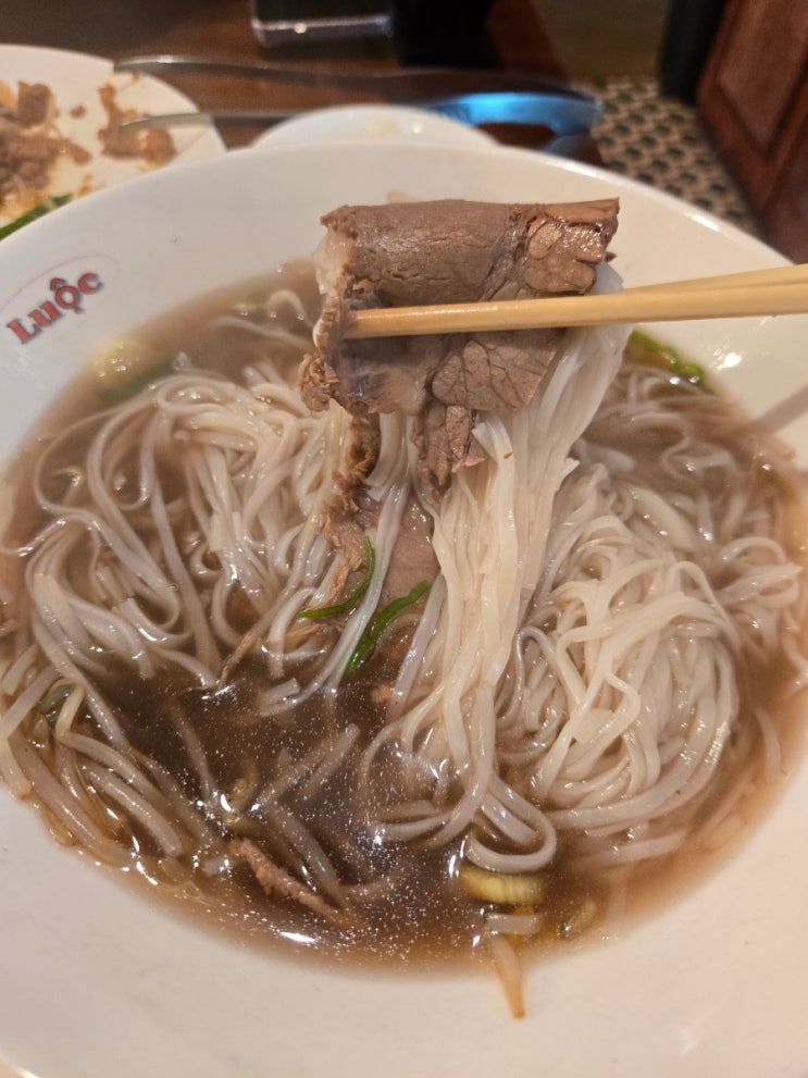  청라쌀국수 분짜는 면발이 부드러운 루옥 청라본점에서