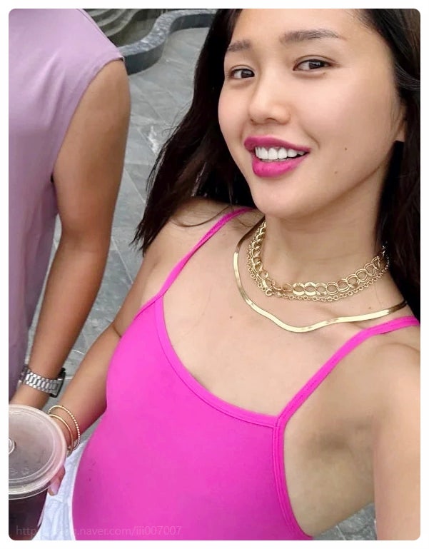  미미 프로필 노브라 수영복 태닝 핫팬츠 키 사진 공개 오마이걸 자신감?