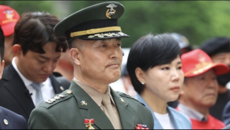 <속보> <b>박정훈</b> 대령, <b>해병대 수사단장 복귀</b> ㅡ 무죄학정... 