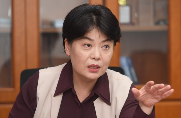 국민의힘 <b>혁신위원장</b> <b>윤희숙</b> 프로필