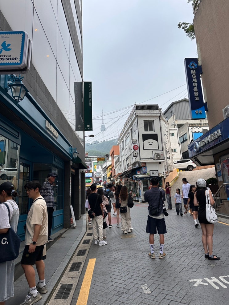  남산이 보이는 Feelartmi PMU in Myeongdong