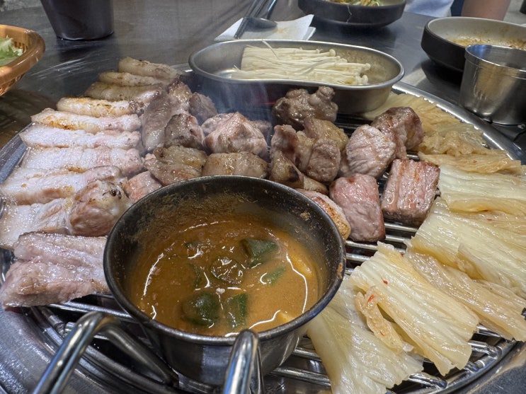  대전 둔산동 고깃집 추천 육즙 폭발 육함 (초벌구이 삼겹살, 목살)