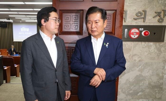 민주당 8·2 전대 본격 개막…<b>정청래</b>-<b>박찬대</b> 양자 대결 구도... 