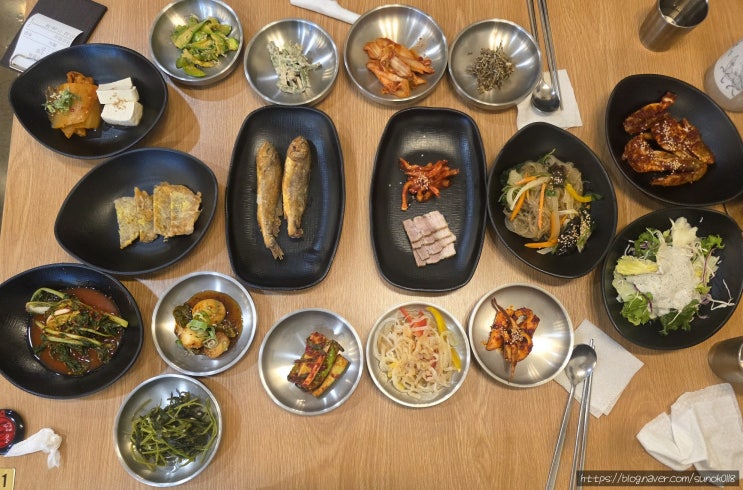  김포 한식 풍무동 장릉엄마밥상 18첩 반상 밥집