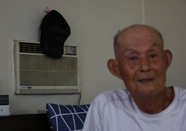 [르포] "에어컨 없이 사시니 짠해요"…80세 독거노인의 힘겨운 여름